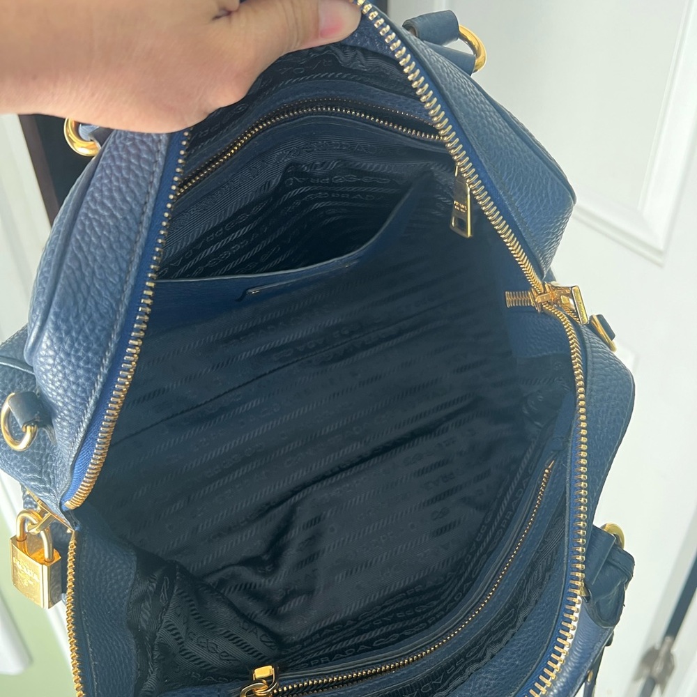 Prada bag - Picture 10 of 11
